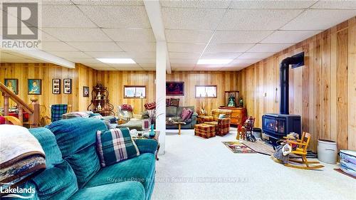 14 Seneca Crescent, Tiny, ON - Indoor Photo Showing Basement