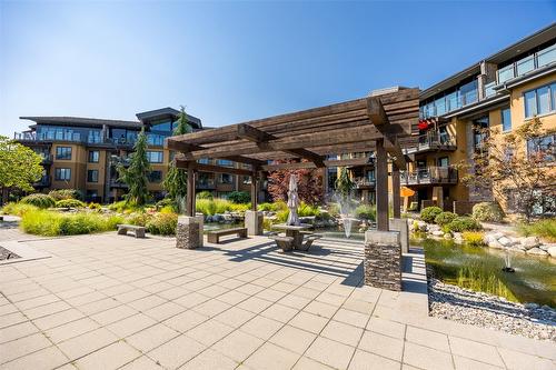 107-4380 Lakeshore Road, Kelowna, BC - Outdoor