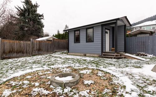 1350 13 Avenue, Salmon Arm, BC - Outdoor