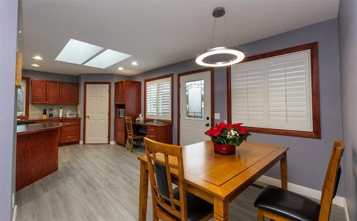 1350 13 Avenue, Salmon Arm, BC - Indoor Photo Showing Dining Room