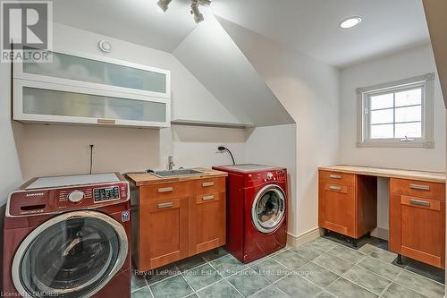 6 Turtle Lake Drive, Halton Hills (1049 - Rural Halton Hills), ON - Indoor Photo Showing Laundry Room