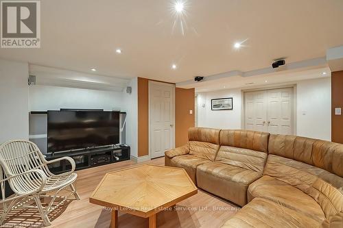 6 Turtle Lake Drive, Halton Hills (1049 - Rural Halton Hills), ON - Indoor Photo Showing Living Room