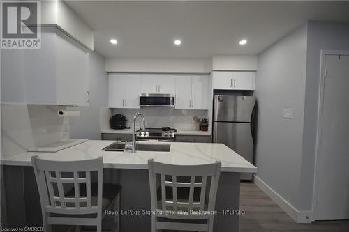 161 - 4975 Southampton Drive, Mississauga (Churchill Meadows), ON - Indoor Photo Showing Kitchen With Double Sink