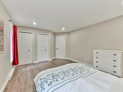 Master bedroom - 2070 Rue Wilfrid, Val-David, QC - Indoor Photo Showing Bedroom