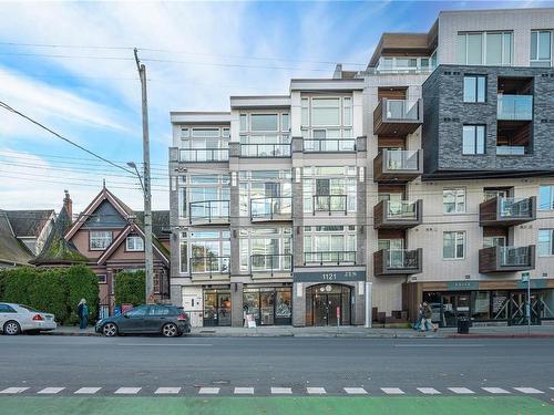 203-1121 Fort St, Victoria, BC - Outdoor With Facade