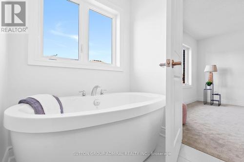 22 Autumn Drive, Wasaga Beach, ON - Indoor Photo Showing Bathroom