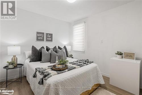 1324 Carroll Road, Dysart Et Al, ON - Indoor Photo Showing Bedroom