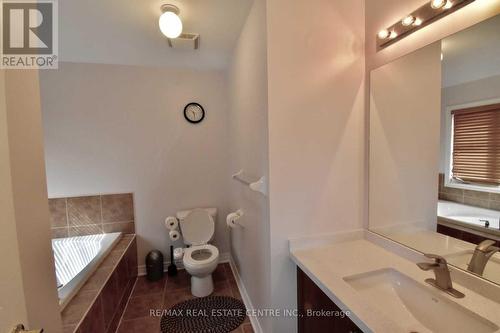 5468 Fudge Terrace, Mississauga, ON - Indoor Photo Showing Bathroom