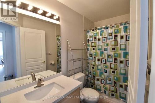 5468 Fudge Terrace, Mississauga, ON - Indoor Photo Showing Bathroom