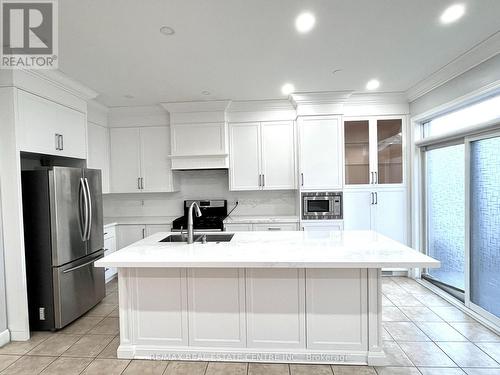 5468 Fudge Terrace, Mississauga, ON - Indoor Photo Showing Kitchen With Stainless Steel Kitchen With Double Sink