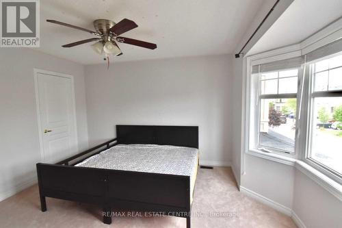 5468 Fudge Terrace, Mississauga, ON - Indoor Photo Showing Bedroom