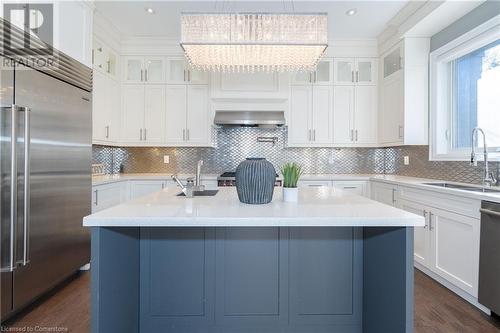 430 Stanfield Drive, Oakville, ON - Indoor Photo Showing Kitchen With Stainless Steel Kitchen With Upgraded Kitchen