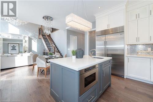 430 Stanfield Drive, Oakville, ON - Indoor Photo Showing Kitchen With Stainless Steel Kitchen