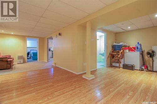 2325 Clarence Avenue S, Saskatoon, SK - Indoor