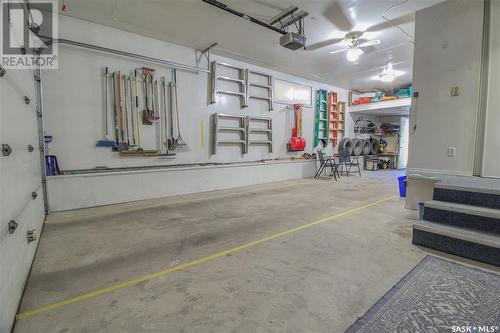 2325 Clarence Avenue S, Saskatoon, SK - Indoor Photo Showing Garage