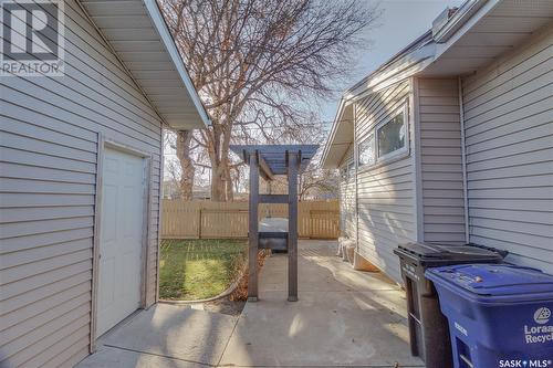 2325 Clarence Avenue S, Saskatoon, SK - Outdoor With Exterior