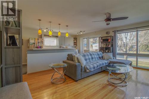 2325 Clarence Avenue S, Saskatoon, SK - Indoor Photo Showing Living Room