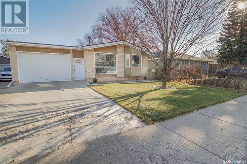 2325 Clarence Avenue S, Saskatoon, SK - Outdoor