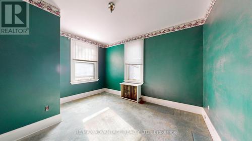 192 Elmwood Avenue E, London, ON - Indoor Photo Showing Other Room