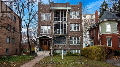 192 Elmwood Avenue E, London, ON - Outdoor With Facade