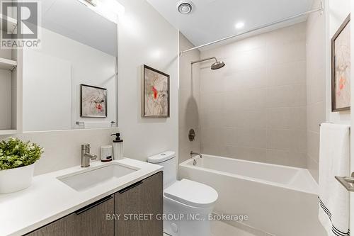 312 - 55 Mercer Street, Toronto, ON - Indoor Photo Showing Bathroom