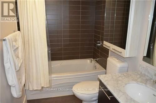 502 - 23 Sheppard Avenue E, Toronto, ON - Indoor Photo Showing Bathroom