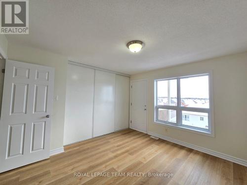 B - 592 Chapman Mills Drive, Ottawa, ON - Indoor Photo Showing Other Room