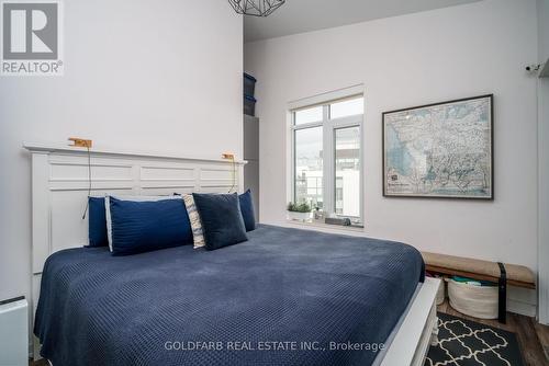 9 - 233 Broward Avenue, Innisfil, ON - Indoor Photo Showing Bedroom