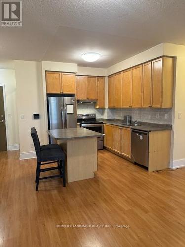 119 - 3888 Duke Of York Boulevard, Mississauga, ON - Indoor Photo Showing Kitchen