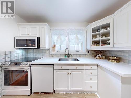 45 Enfield Avenue, Toronto, ON - Indoor Photo Showing Kitchen