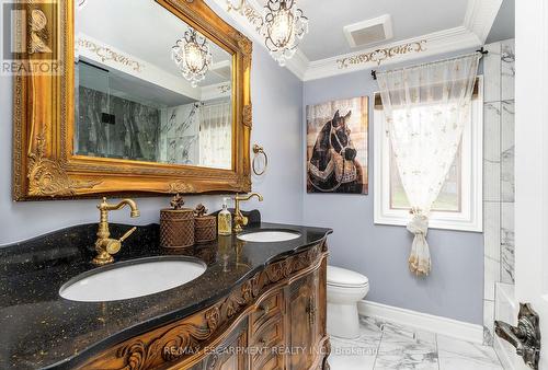 28 Stonegate Drive, Hamilton, ON - Indoor Photo Showing Bathroom