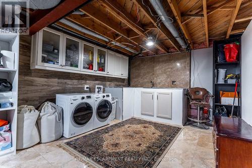 28 Stonegate Drive, Hamilton, ON - Indoor Photo Showing Laundry Room