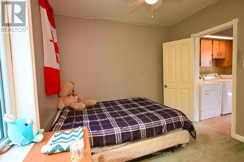 27 Meadow Street, Whitewater Region, ON - Indoor Photo Showing Bedroom