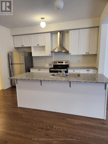 512 Littlewood Lane, Ajax, ON - Indoor Photo Showing Kitchen