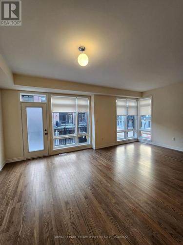 512 Littlewood Lane, Ajax, ON - Indoor Photo Showing Living Room