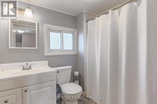 62 King Street, Kawartha Lakes (Lindsay), ON - Indoor Photo Showing Bathroom