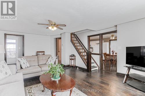 62 King Street, Kawartha Lakes (Lindsay), ON - Indoor Photo Showing Living Room