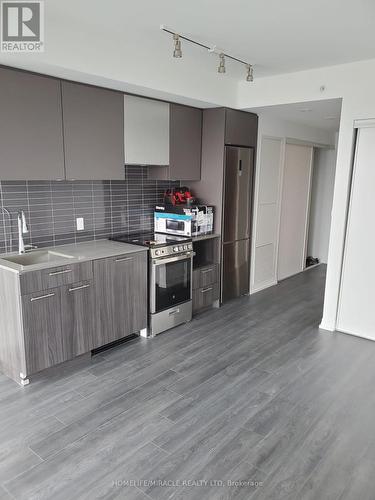 4511 - 251 Jarvis Street, Toronto, ON - Indoor Photo Showing Kitchen