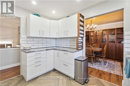 883 Ridge Rd N Road, Fort Erie (335 - Ridgeway), ON - Indoor Photo Showing Kitchen With Upgraded Kitchen