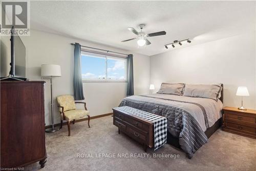 883 Ridge Rd N Road, Fort Erie (335 - Ridgeway), ON - Indoor Photo Showing Bedroom