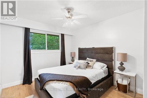 537 Sandy Bay Road Road S, Haldimand County, ON - Indoor Photo Showing Bedroom