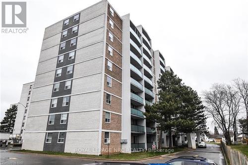 908 - 359 Geneva Street, St. Catharines (446 - Fairview), ON - Outdoor With Facade