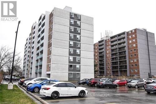 908 - 359 Geneva Street, St. Catharines (446 - Fairview), ON - Outdoor With Facade