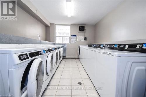 908 - 359 Geneva Street, St. Catharines (446 - Fairview), ON - Indoor Photo Showing Laundry Room