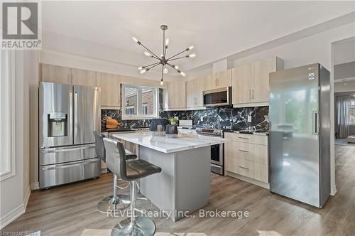 26 Crow Street Street, Welland (771 - Coyle Creek), ON - Indoor Photo Showing Kitchen With Stainless Steel Kitchen With Upgraded Kitchen