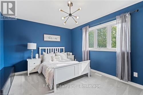 26 Crow Street Street, Welland (771 - Coyle Creek), ON - Indoor Photo Showing Bedroom