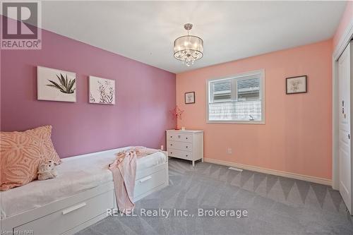 26 Crow Street Street, Welland (771 - Coyle Creek), ON - Indoor Photo Showing Bedroom