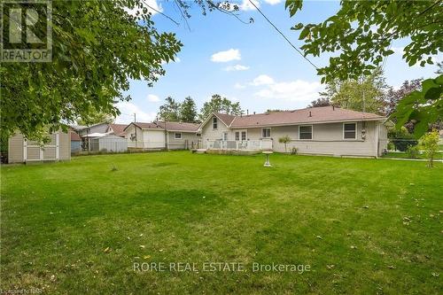 552 Fairview Road, Fort Erie (334 - Crescent Park), ON - Outdoor With Backyard