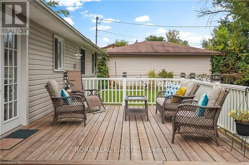 552 Fairview Road, Fort Erie (334 - Crescent Park), ON - Outdoor With Deck Patio Veranda With Exterior