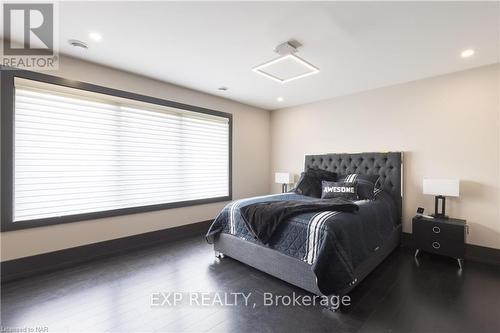 362 Niagara Boulevard, Niagara-On-The-Lake (101 - Town), ON - Indoor Photo Showing Bedroom